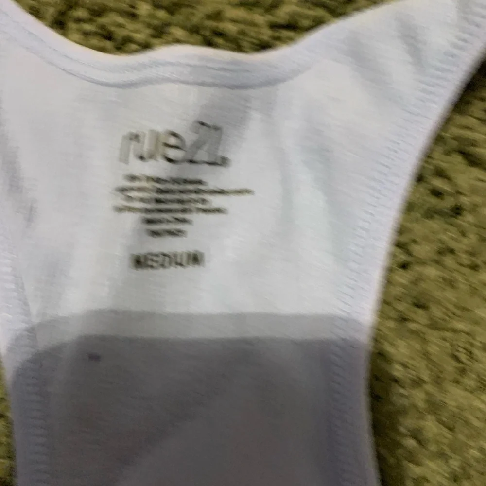 Crop top - Picture 2 of 2